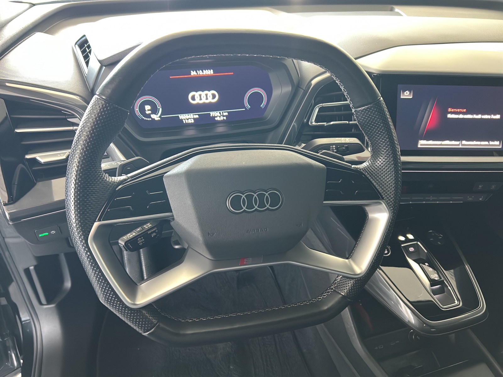 AUDI Q4 e-tron 35-image-8