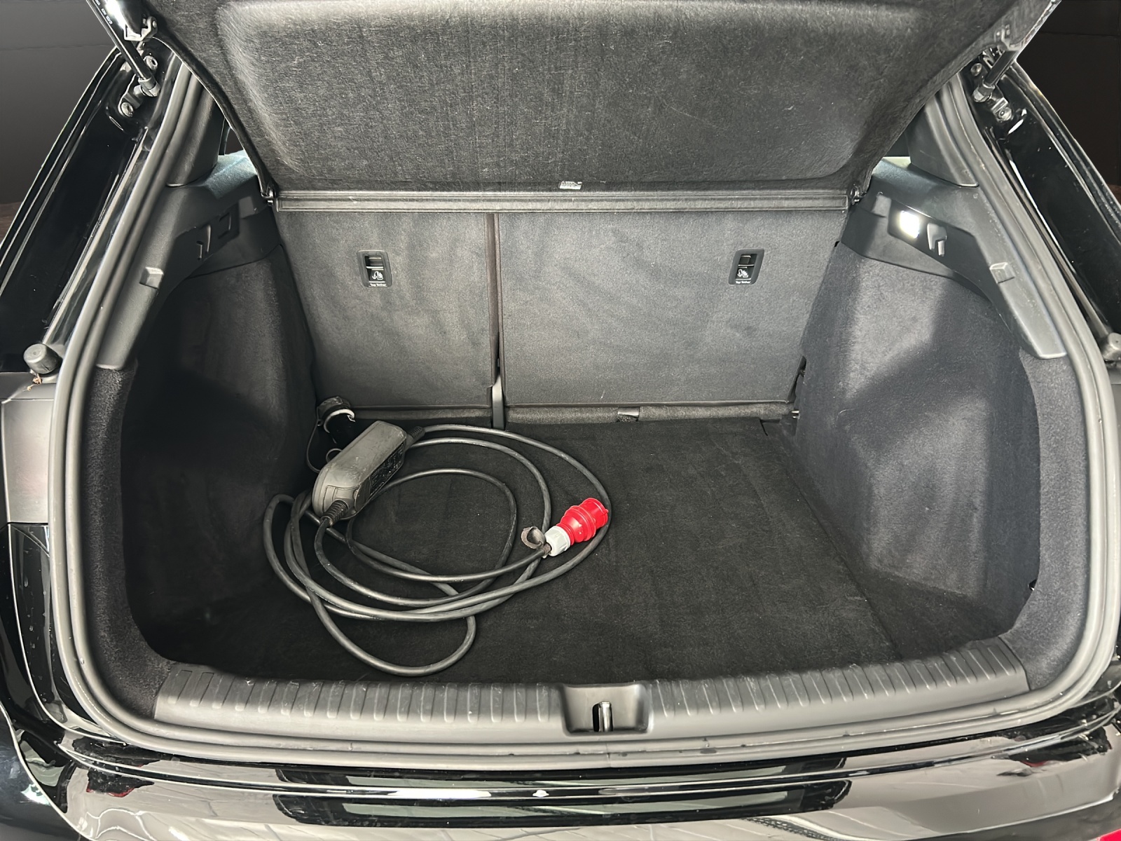 AUDI Q4 e-tron 35-image-15