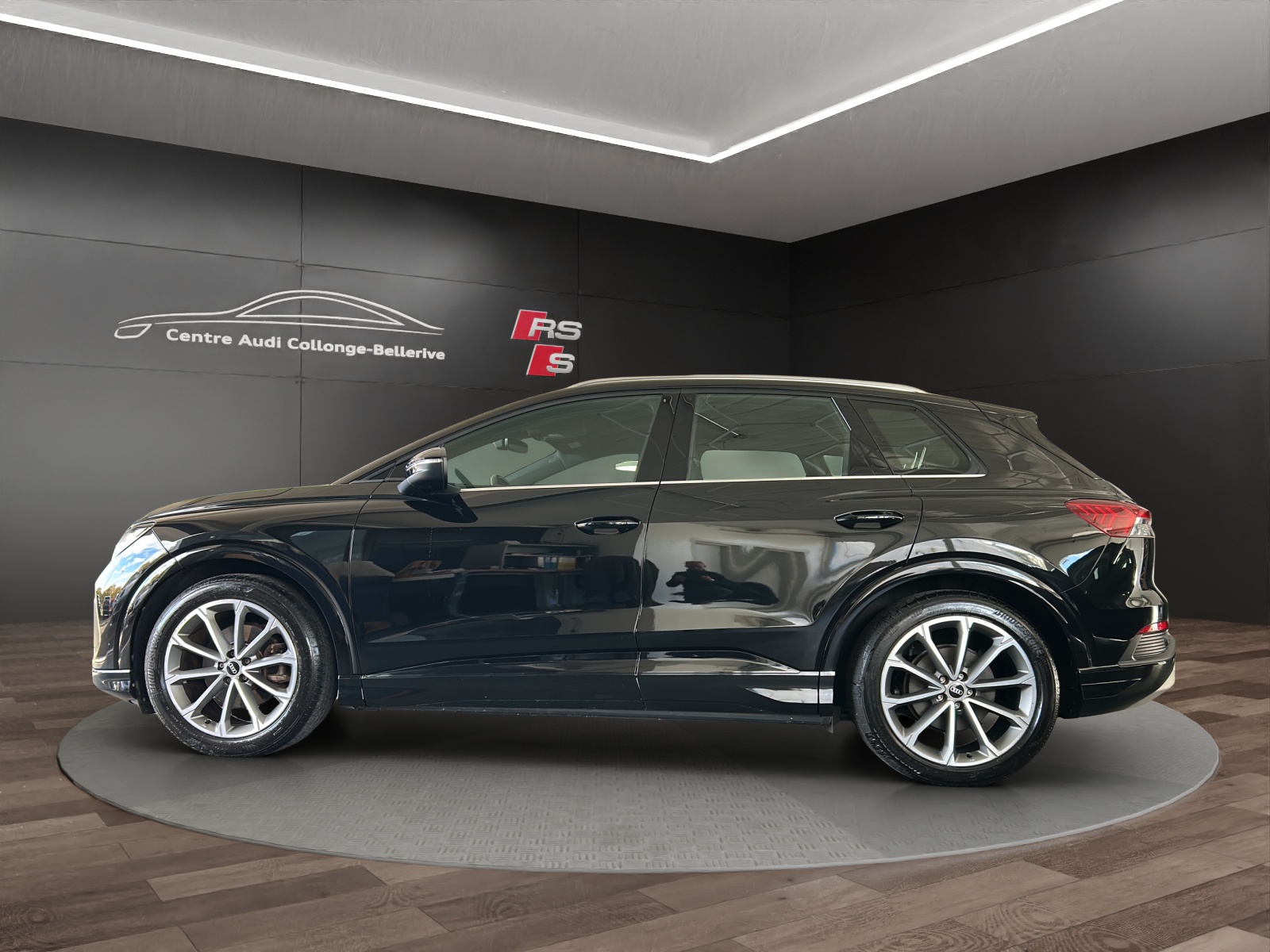 AUDI Q4 e-tron 35-image-2