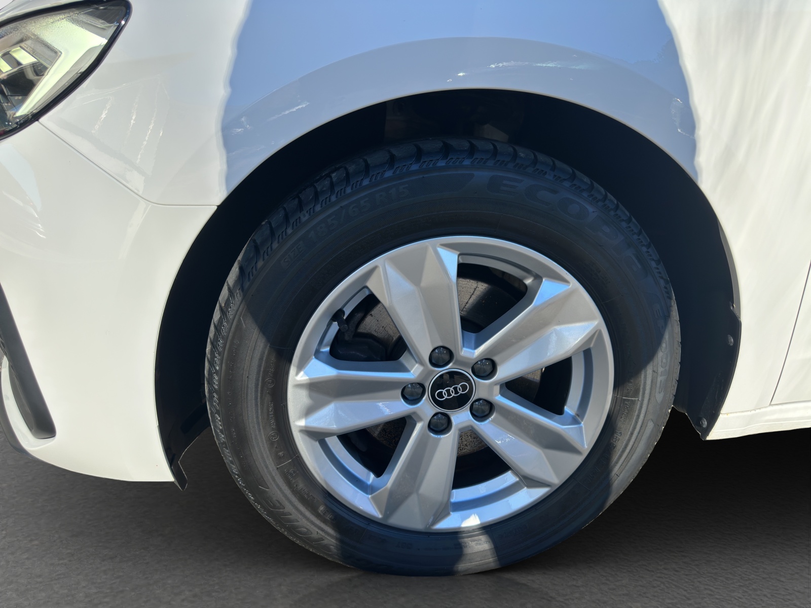 AUDI A1 Sportback 30 TFSI Attraction S-tronic-image-4