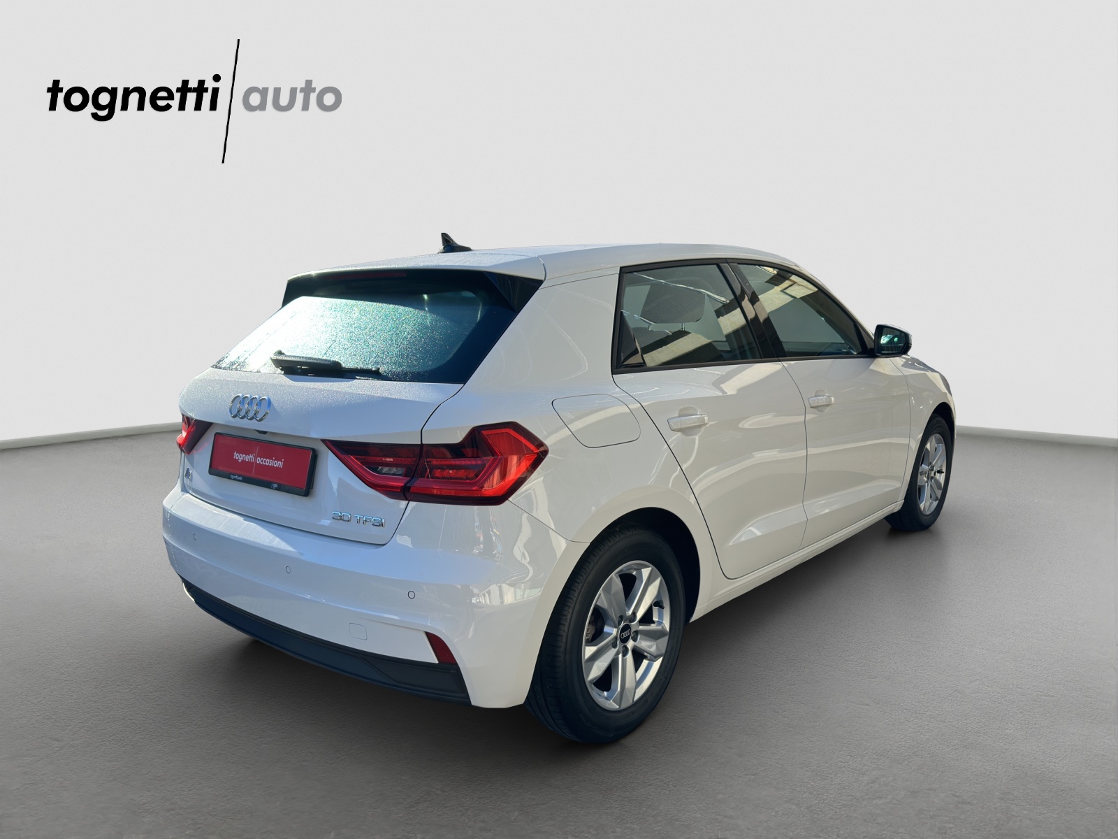 AUDI A1 Sportback 30 TFSI Attraction S-tronic-image-3
