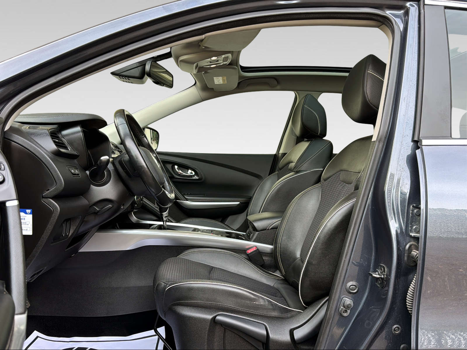 RENAULT Kadjar 1.2 16V Turbo Bose EDC *CH-Fahrzeug*-image-10
