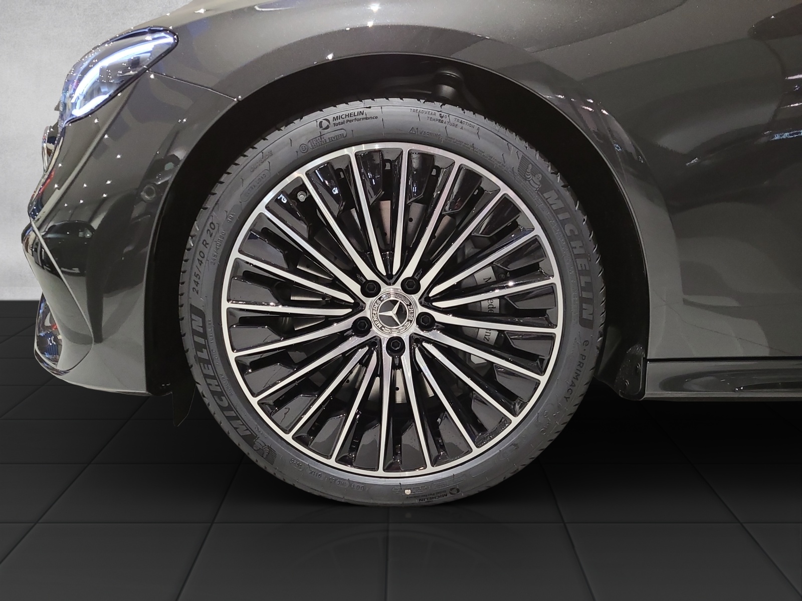 MERCEDES-BENZ E 450 T 9G-Tronic 4Matic-image-8