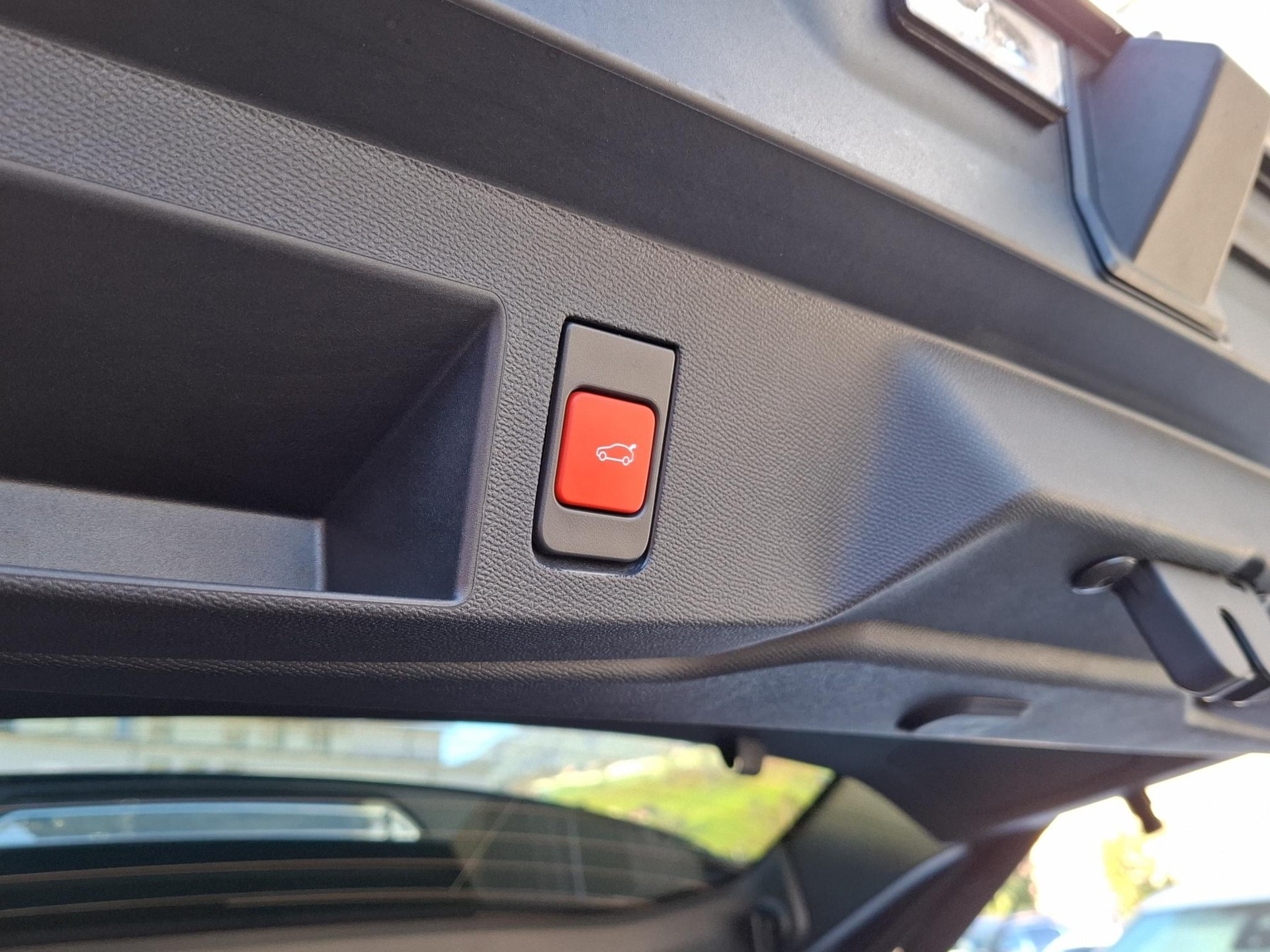 CITROEN C5 Aircross 1.2 Hybrid Plus-image-5