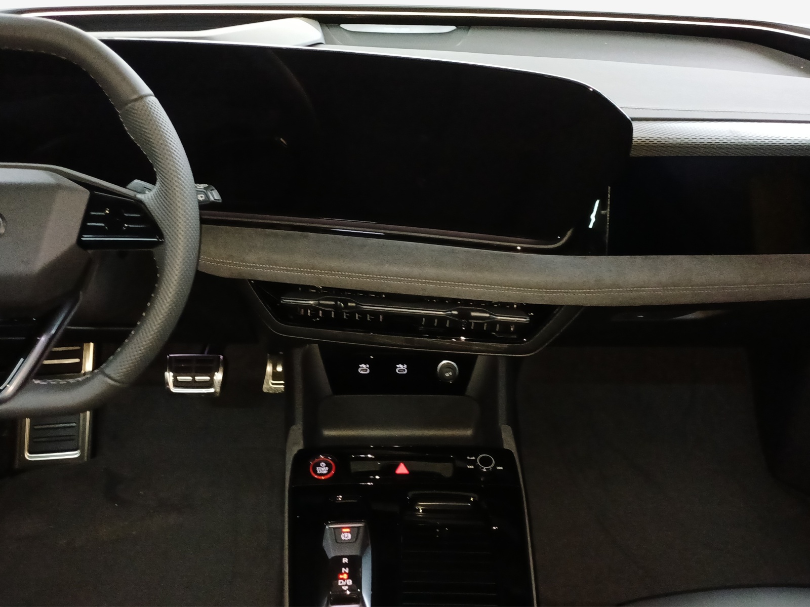 AUDI S6 Avant e-tron quattro-image-10