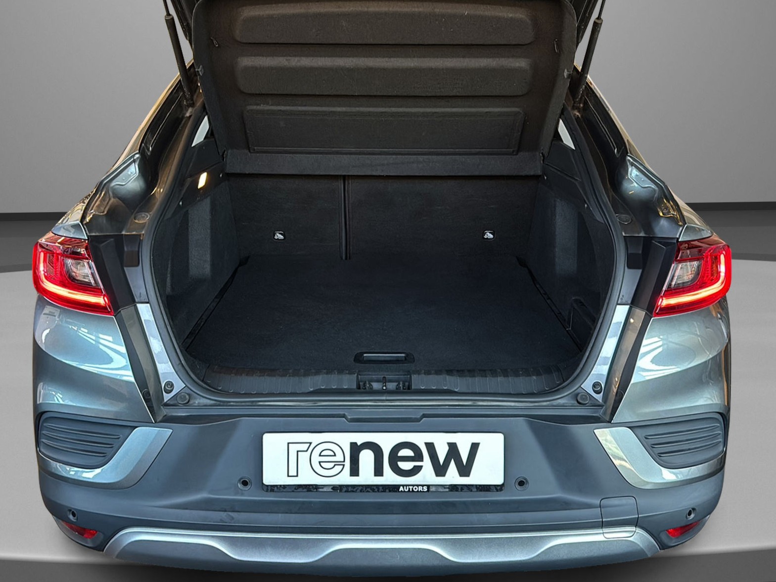 RENAULT Arkana 1.6 E-Tech Intens-image-6