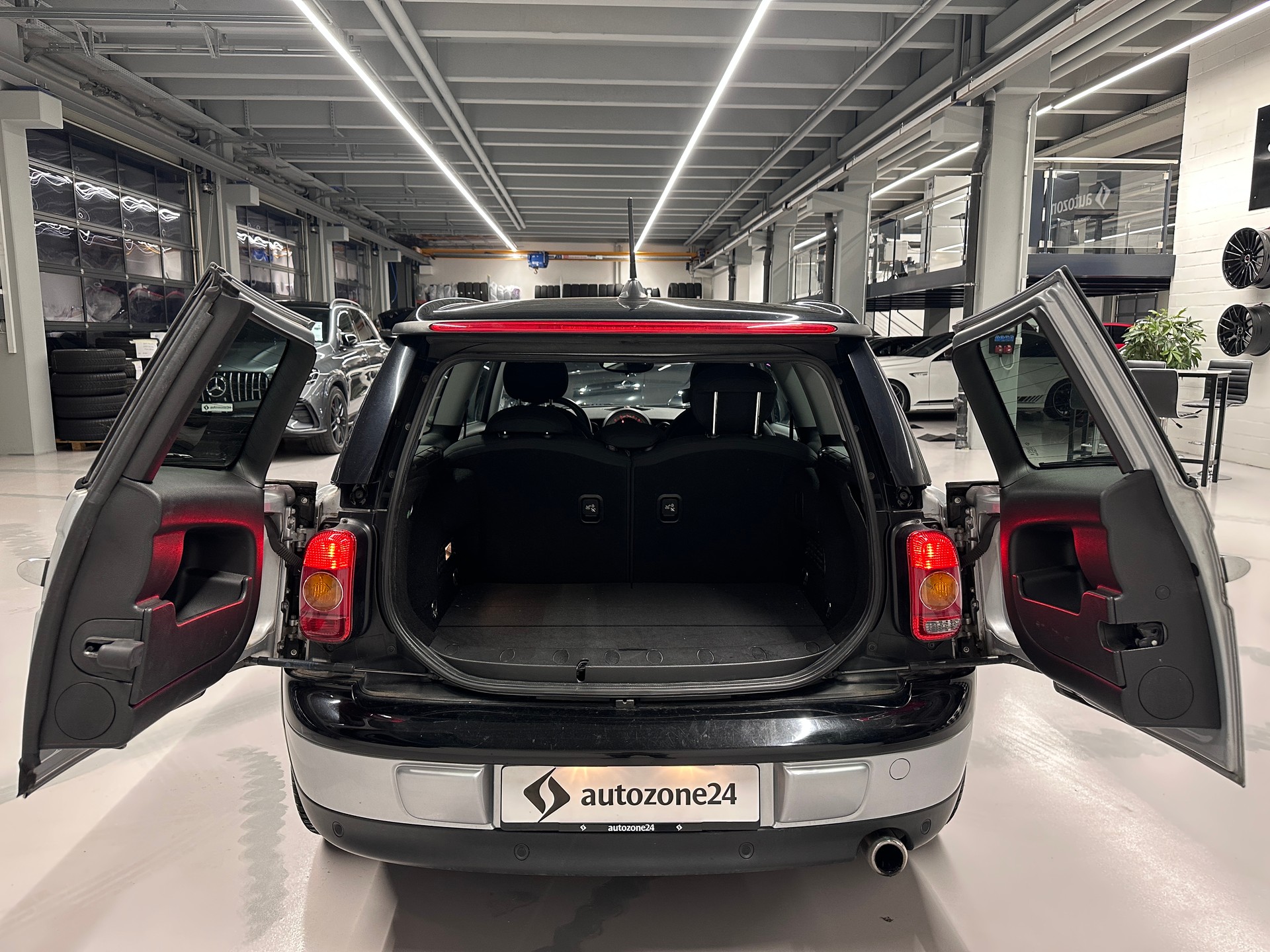 MINI Clubman Cooper Steptronic-image-8