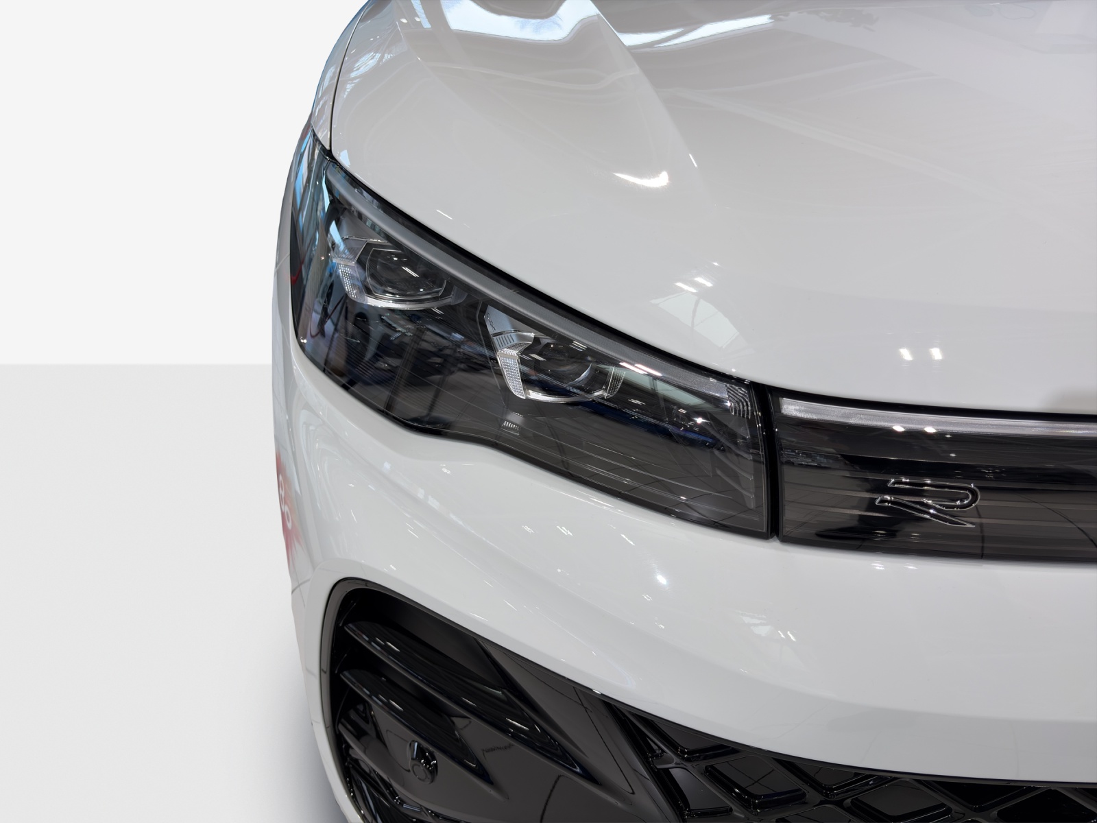 VW Tiguan 2.0 TSI DSG R-Line 4Motion-image-10
