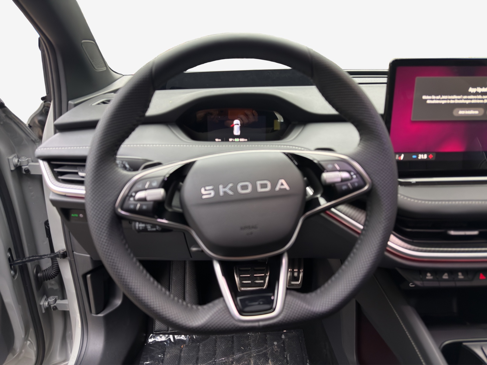 SKODA Enyaq Coupé Sportline 4x4-image-9