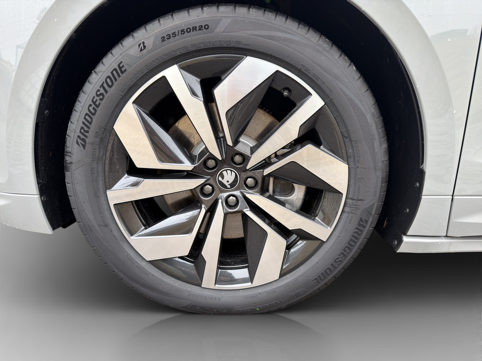 SKODA Enyaq Coupé Sportline 4x4-image-14