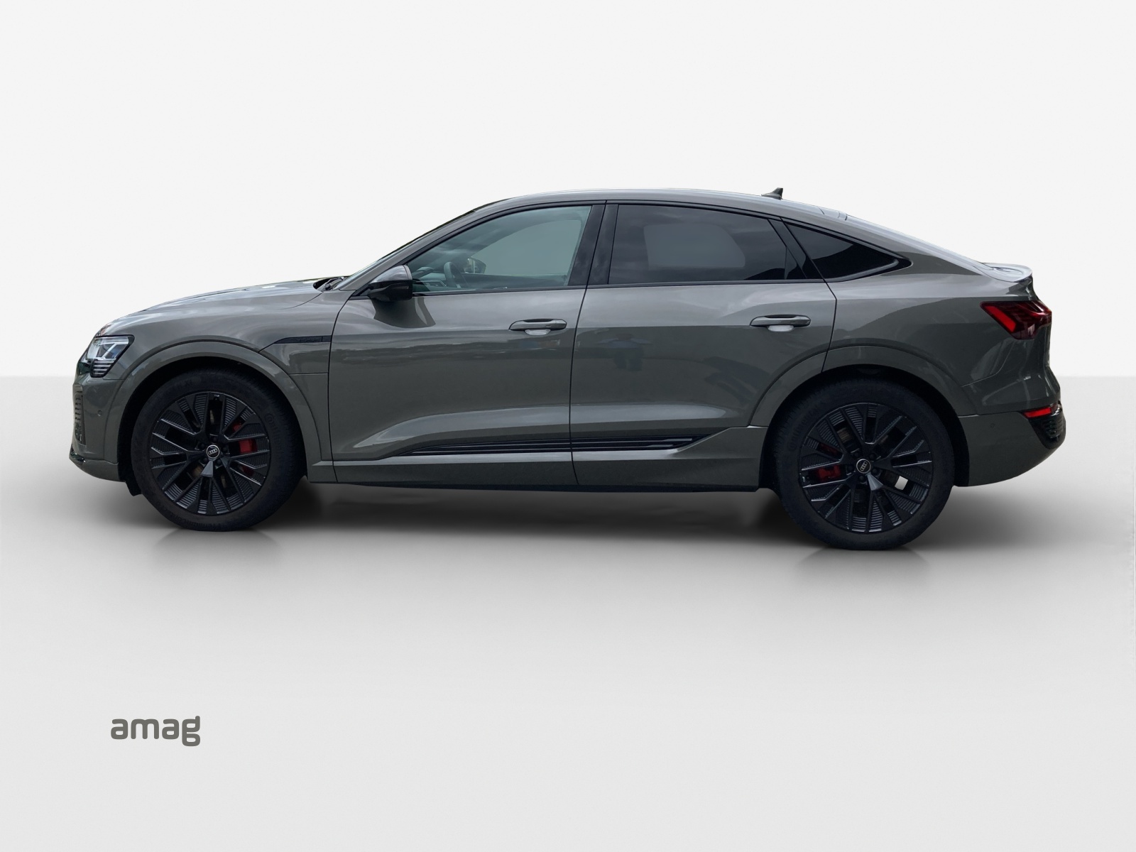 AUDI Q8 Sportback 50 e-tron Black Edition quattro-image-1