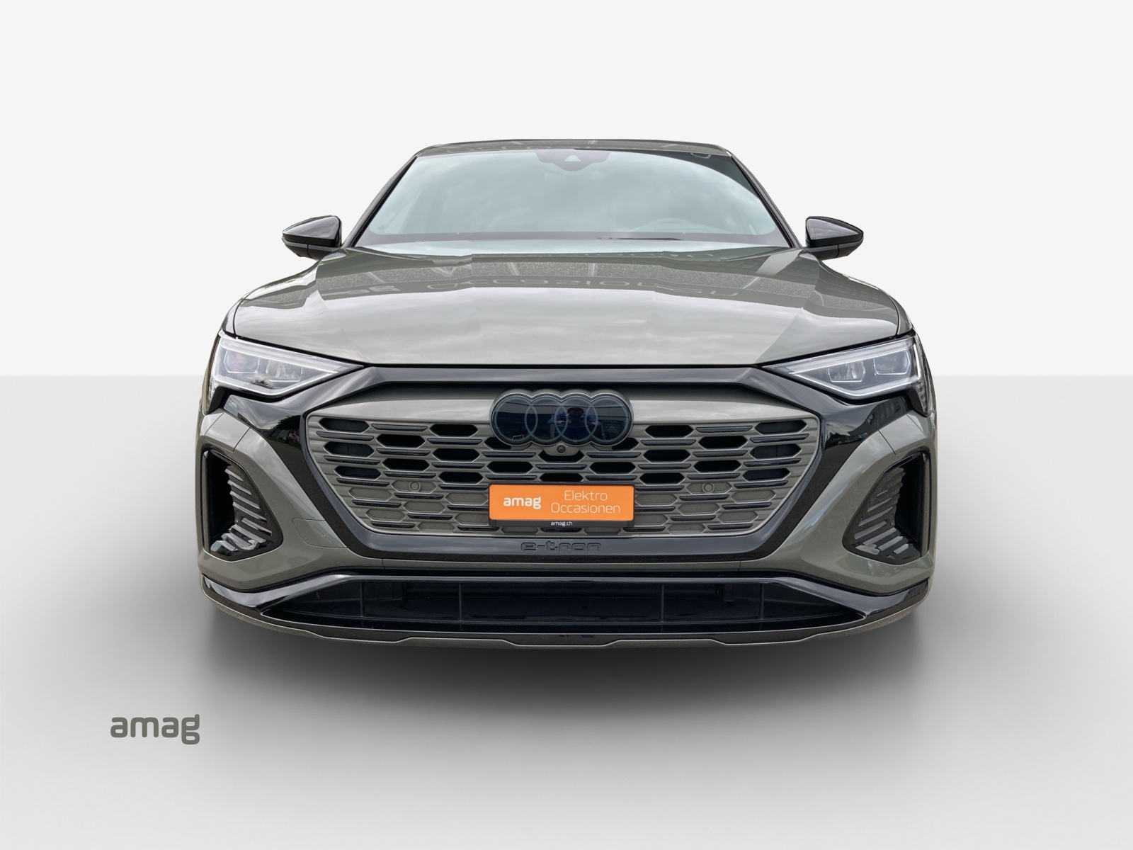 AUDI Q8 Sportback 50 e-tron Black Edition quattro-image-7