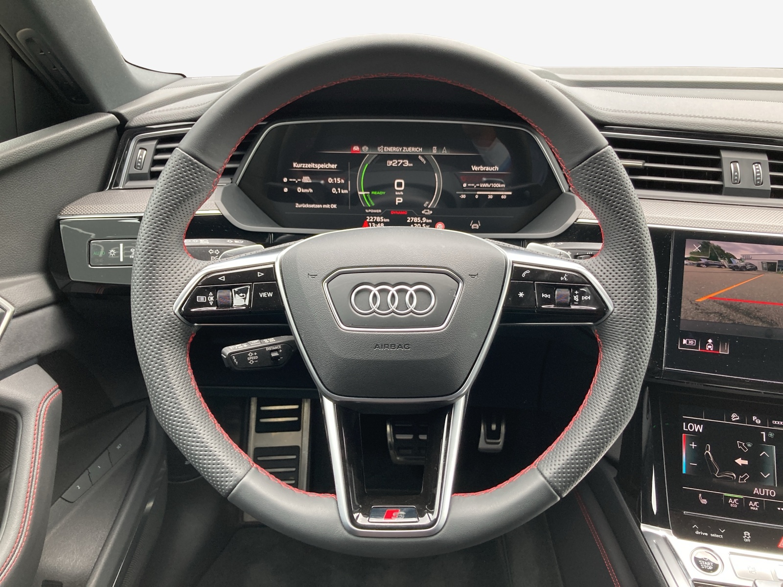 AUDI Q8 Sportback 50 e-tron Black Edition quattro-image-10