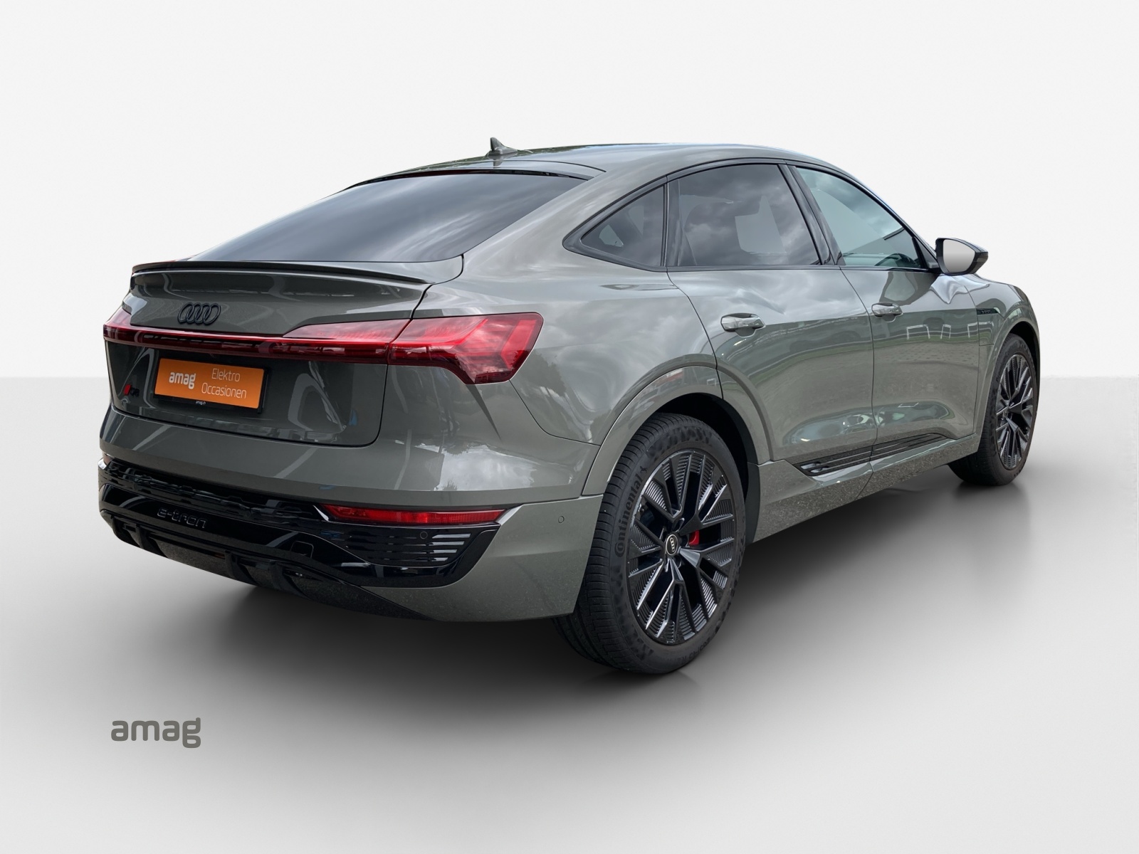 AUDI Q8 Sportback 50 e-tron Black Edition quattro-image-5