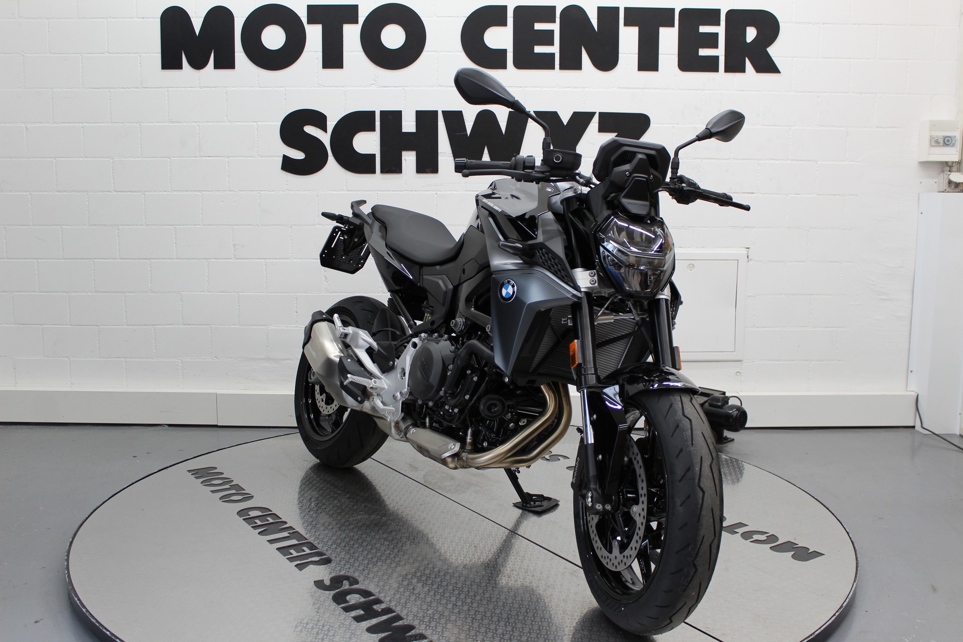 BMW F 900 R A2 Youngster 35kW-showroom-element-2