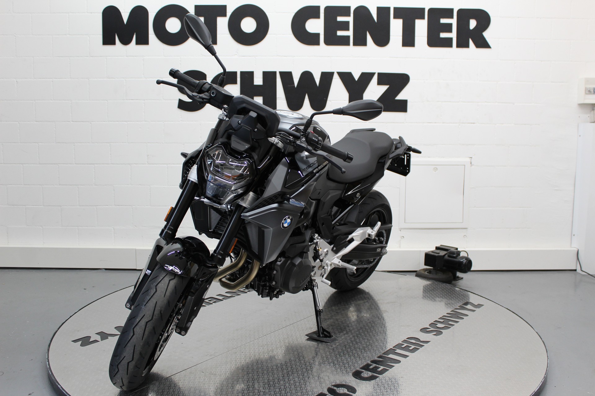 BMW F 900 R A2 Youngster 35kW-showroom-element-3