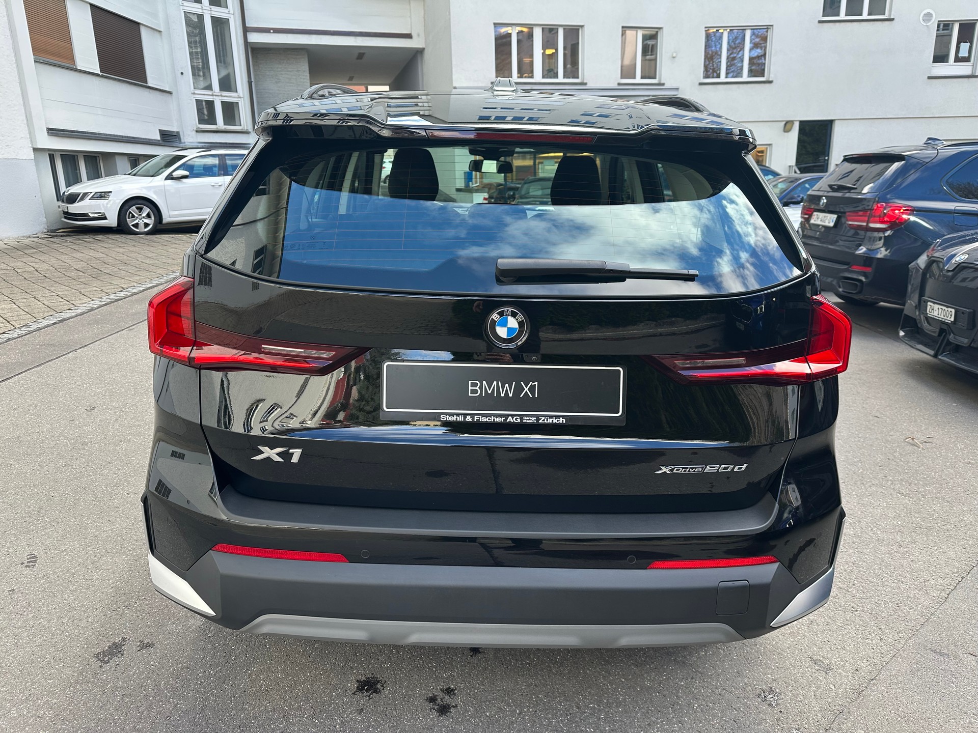 BMW X1 xDrive 20d 48V-image-3