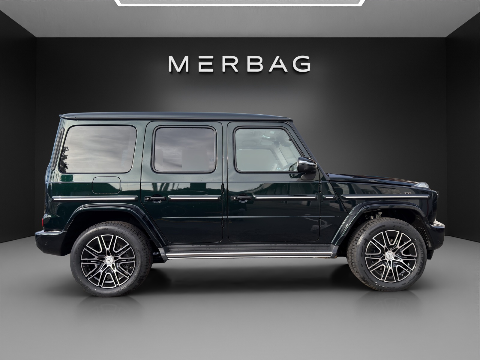 MERCEDES-BENZ G 450d 9G-Tronic-image-1