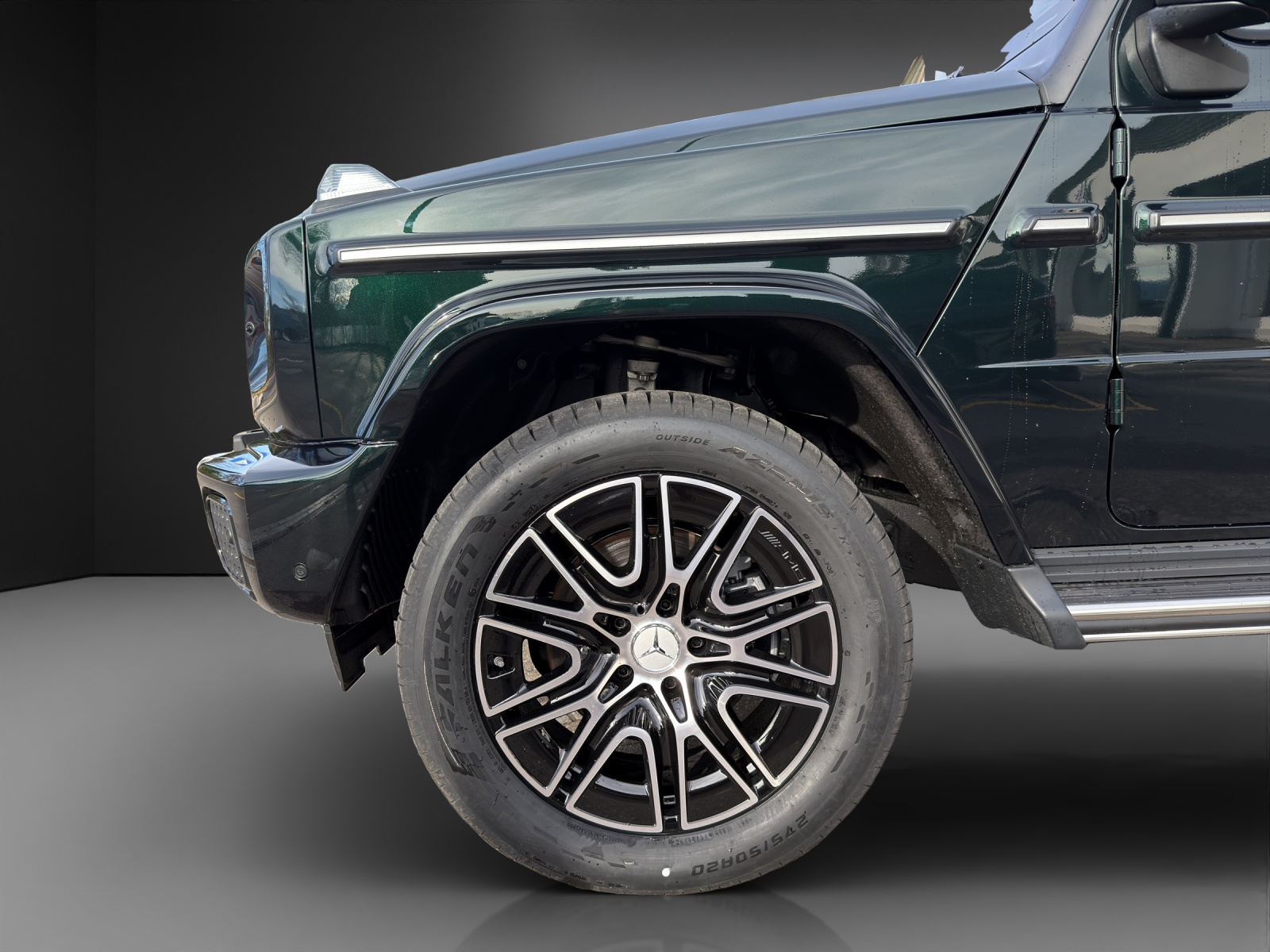MERCEDES-BENZ G 450d 9G-Tronic-image-8