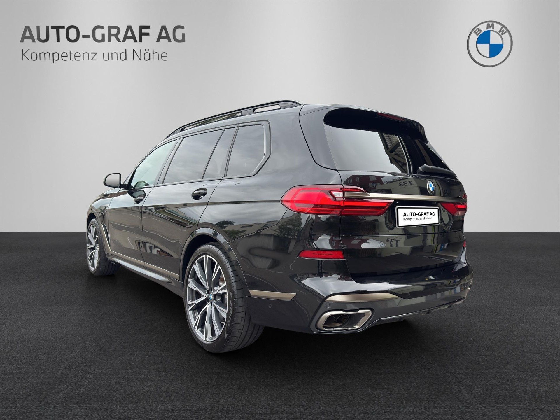 BMW X7 xDrive M50i Steptronic-image-2