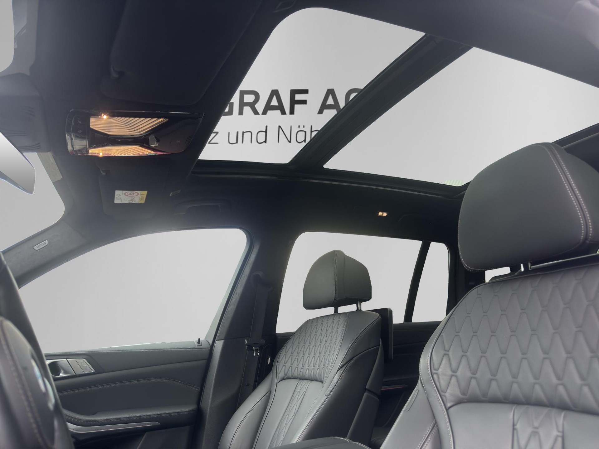 BMW X7 xDrive M50i Steptronic-image-22