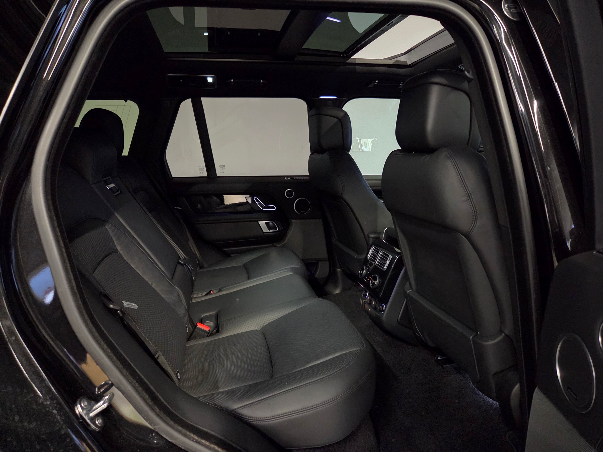 LAND ROVER Range Rover 5.0 V8 SC Vogue-image-22