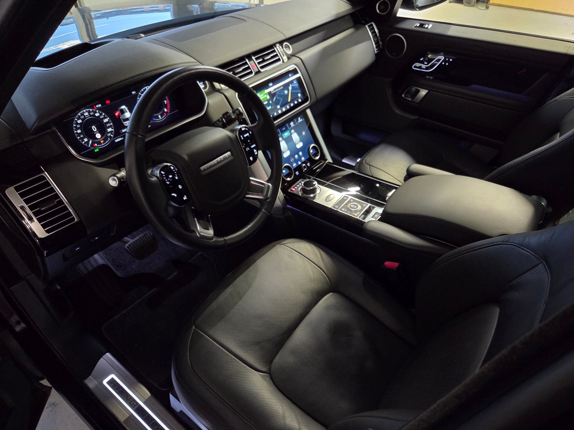 LAND ROVER Range Rover 5.0 V8 SC Vogue-image-3