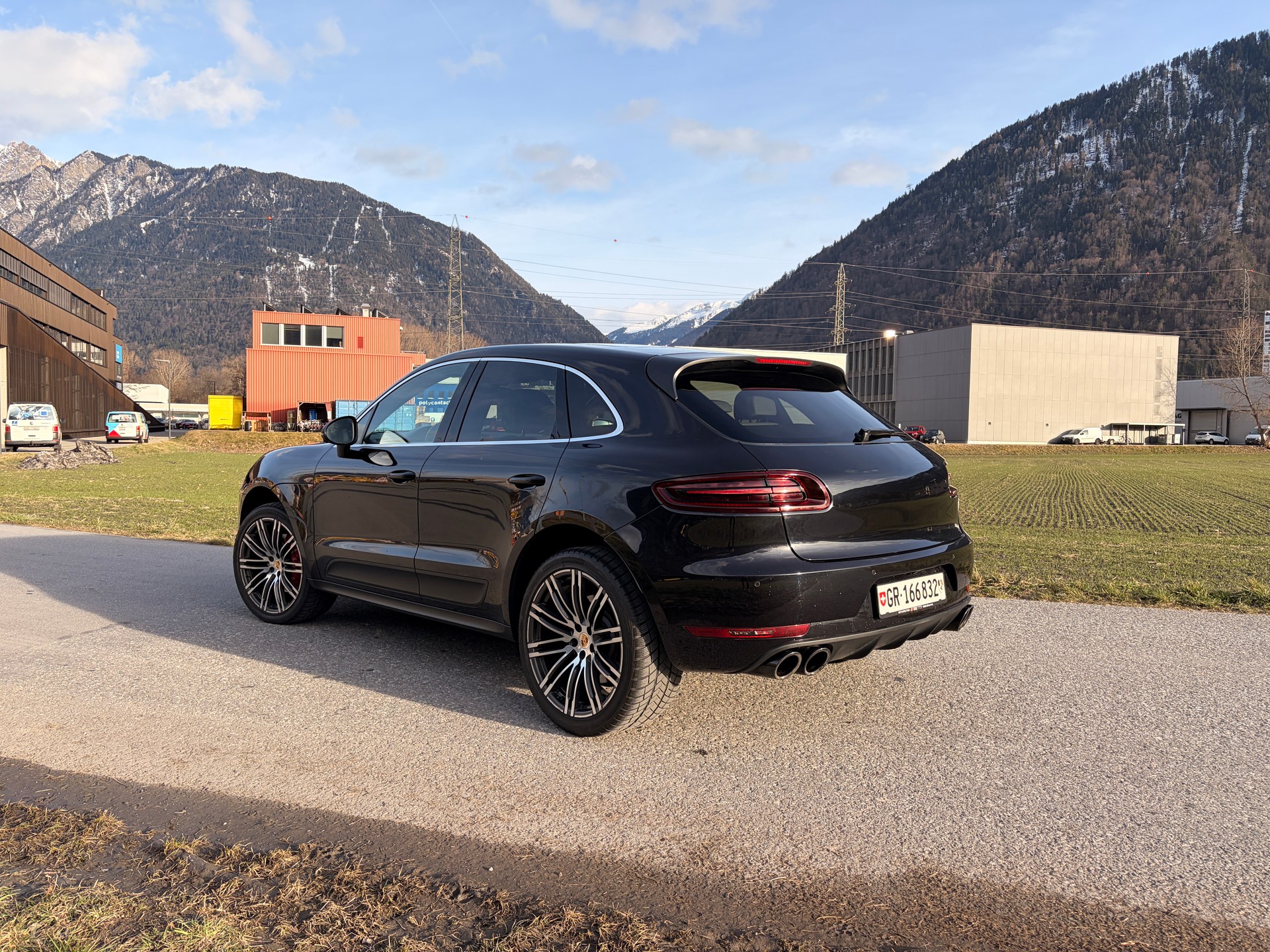 PORSCHE Macan Turbo PDK-image-3