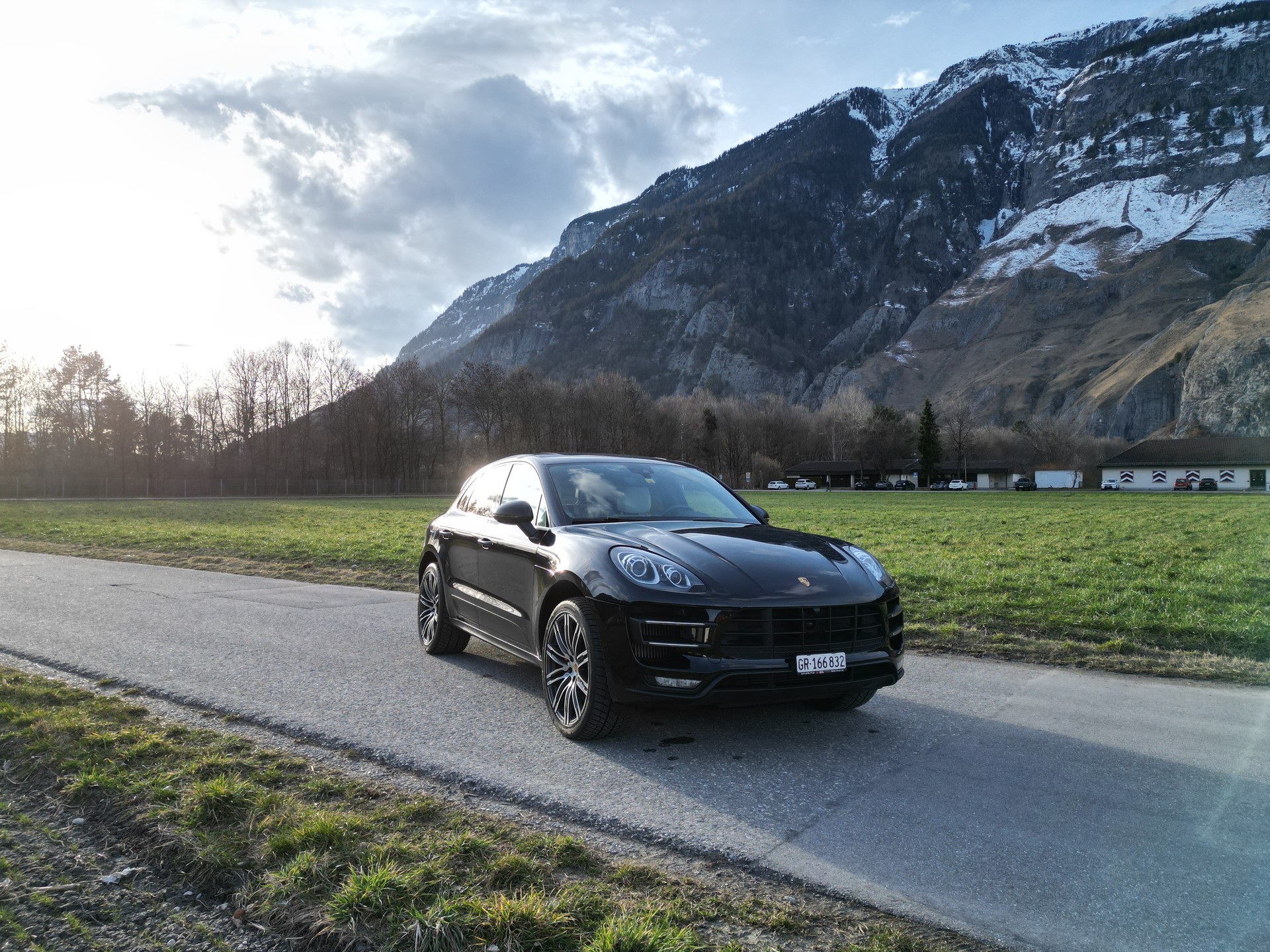 PORSCHE Macan Turbo PDK-image-0
