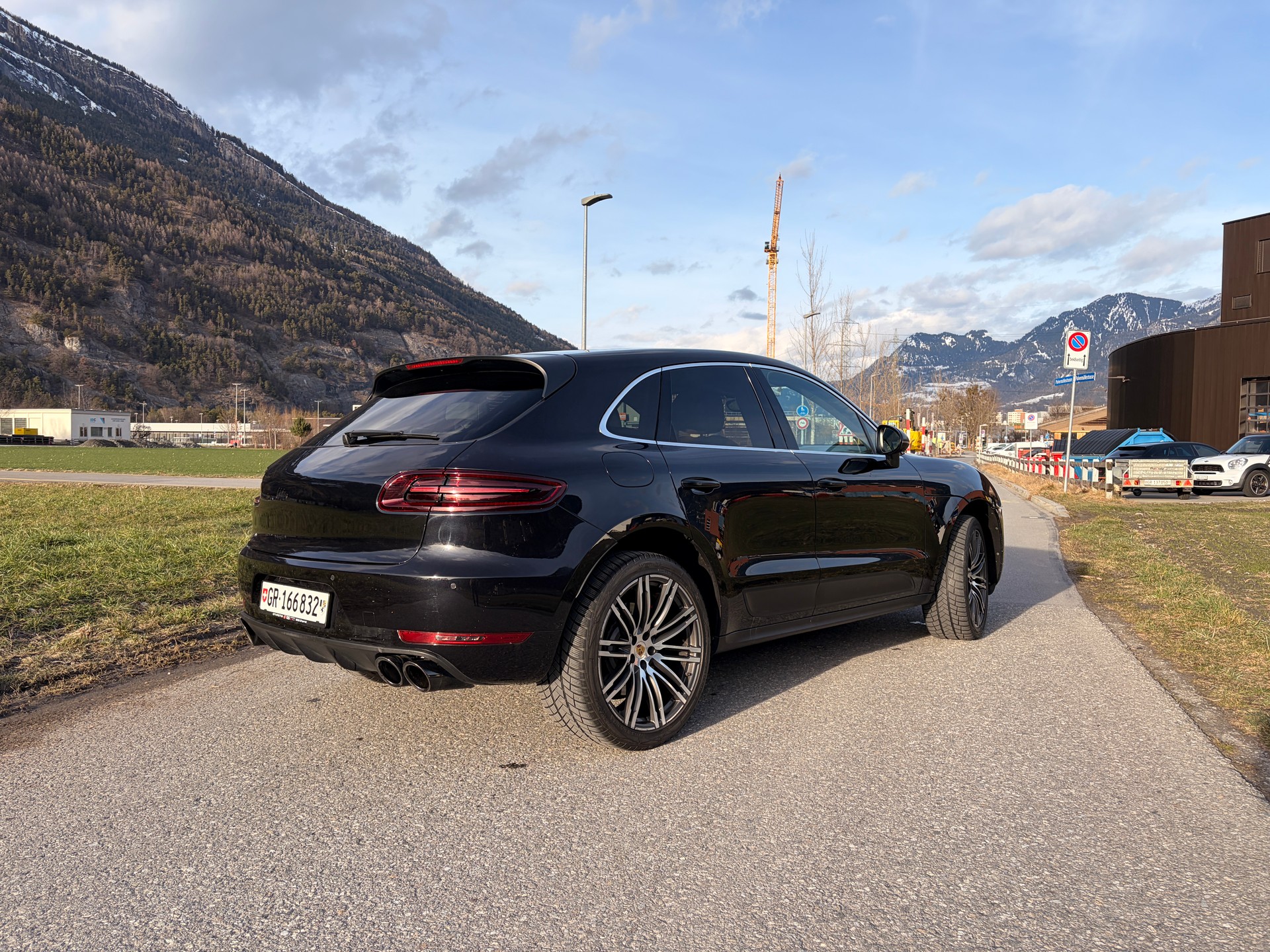 PORSCHE Macan Turbo PDK-image-5