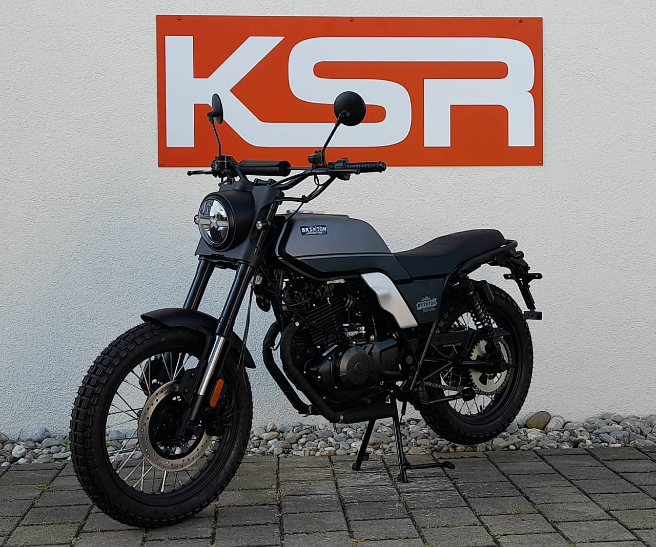 BRIXTON Felsberg 250-showroom-element-3