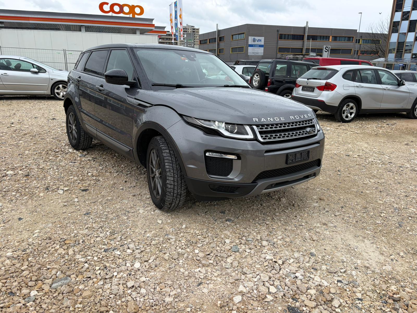 LAND ROVER Range Rover Evoque 2.0 TD4 HSE Dynamic AT9-image-1
