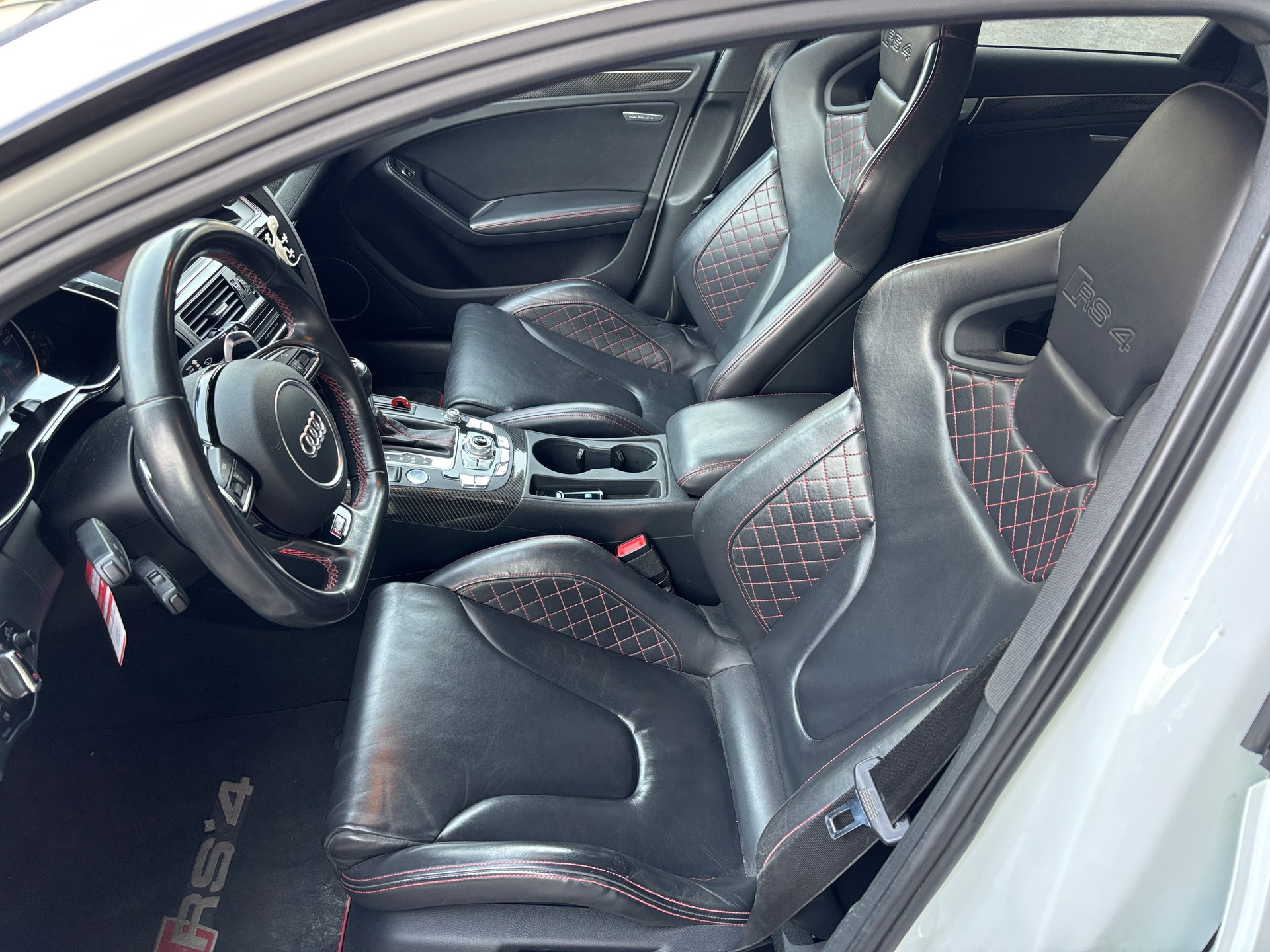 AUDI RS4 Avant 4.2 V8 Schalensitze, Keramik-image-1