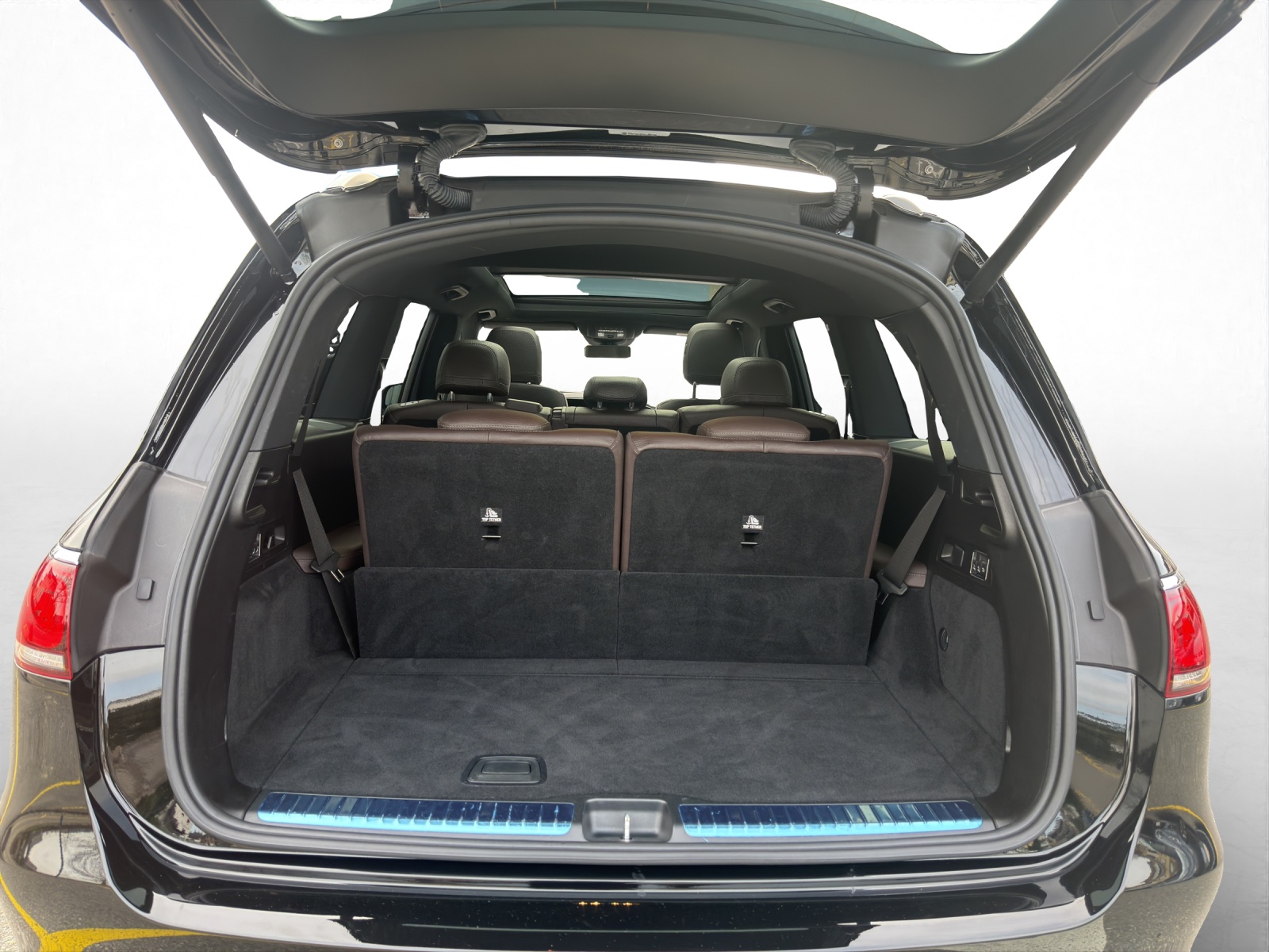 MERCEDES-BENZ GLS 400 d 4Matic AMG Line 9G-Tronic-image-14