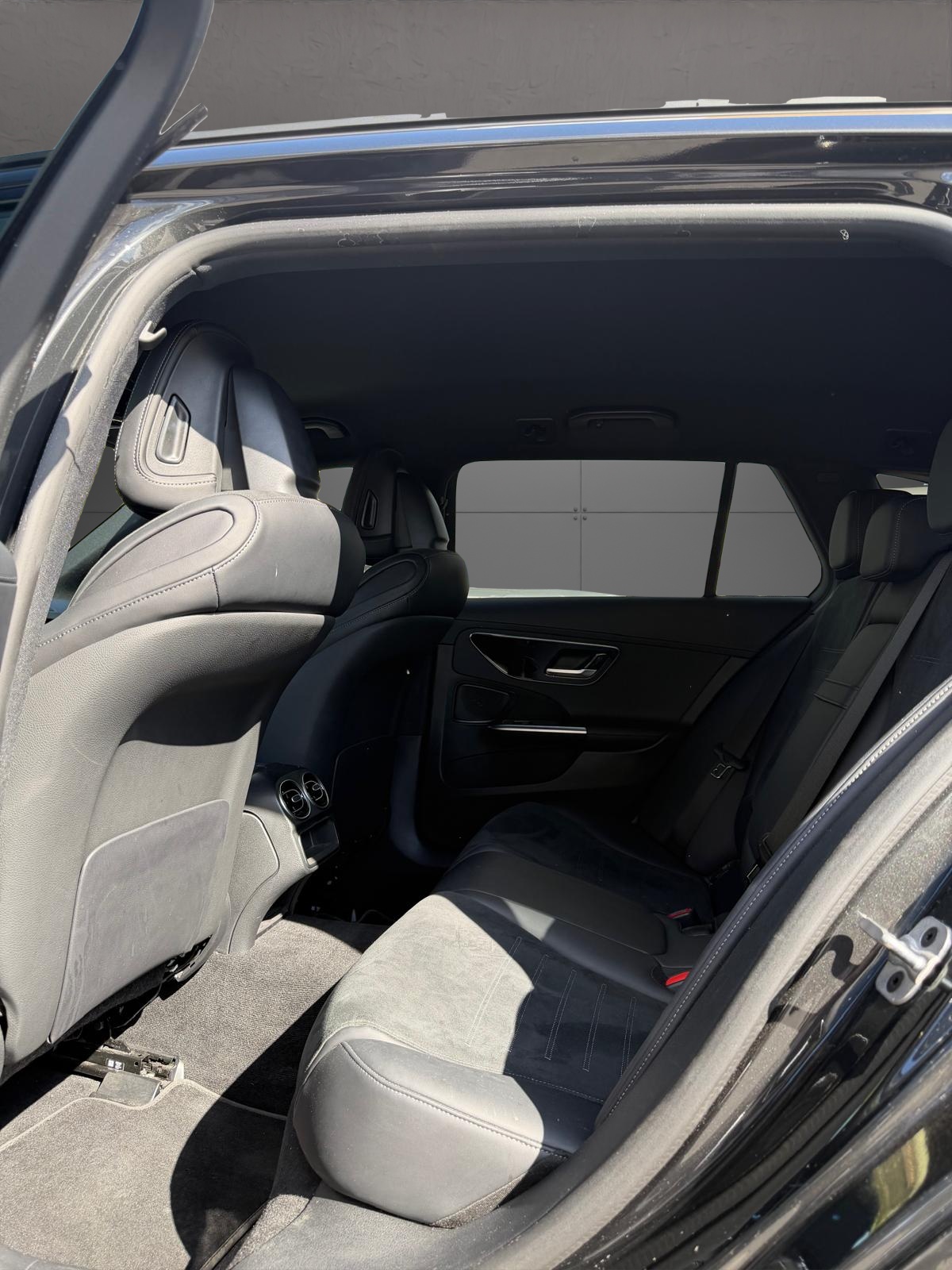 MERCEDES-BENZ C 200 AMG Line 4matic Combi-image-2