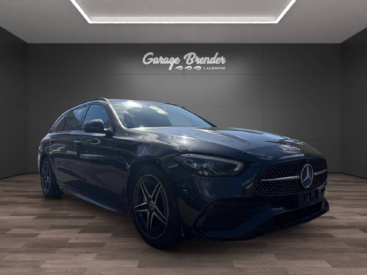 MERCEDES-BENZ C 200 AMG Line 4matic Combi-image-0