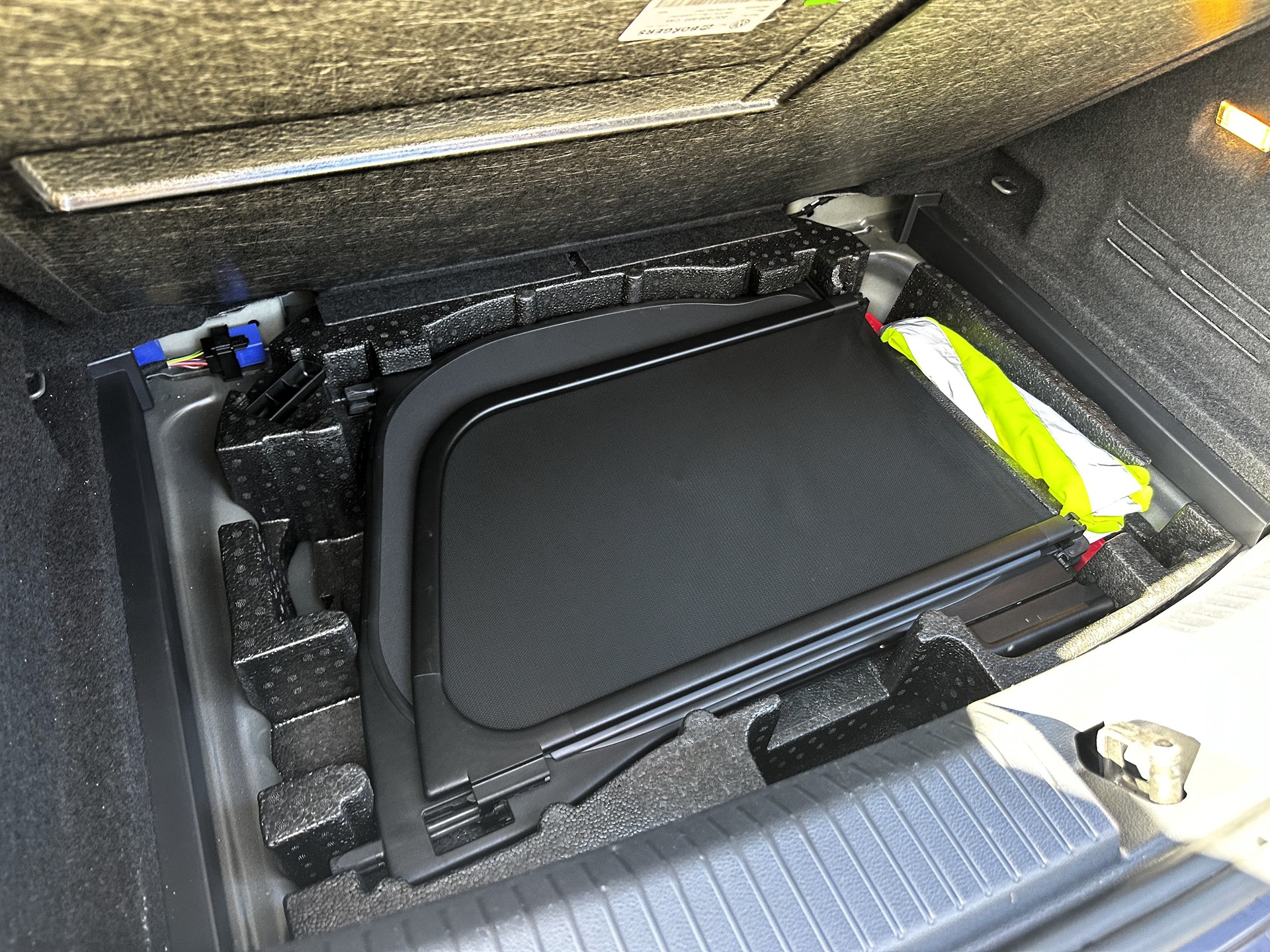 VW T-Roc Cabriolet 1.5 TSI EVO R-Line DSG-image-13