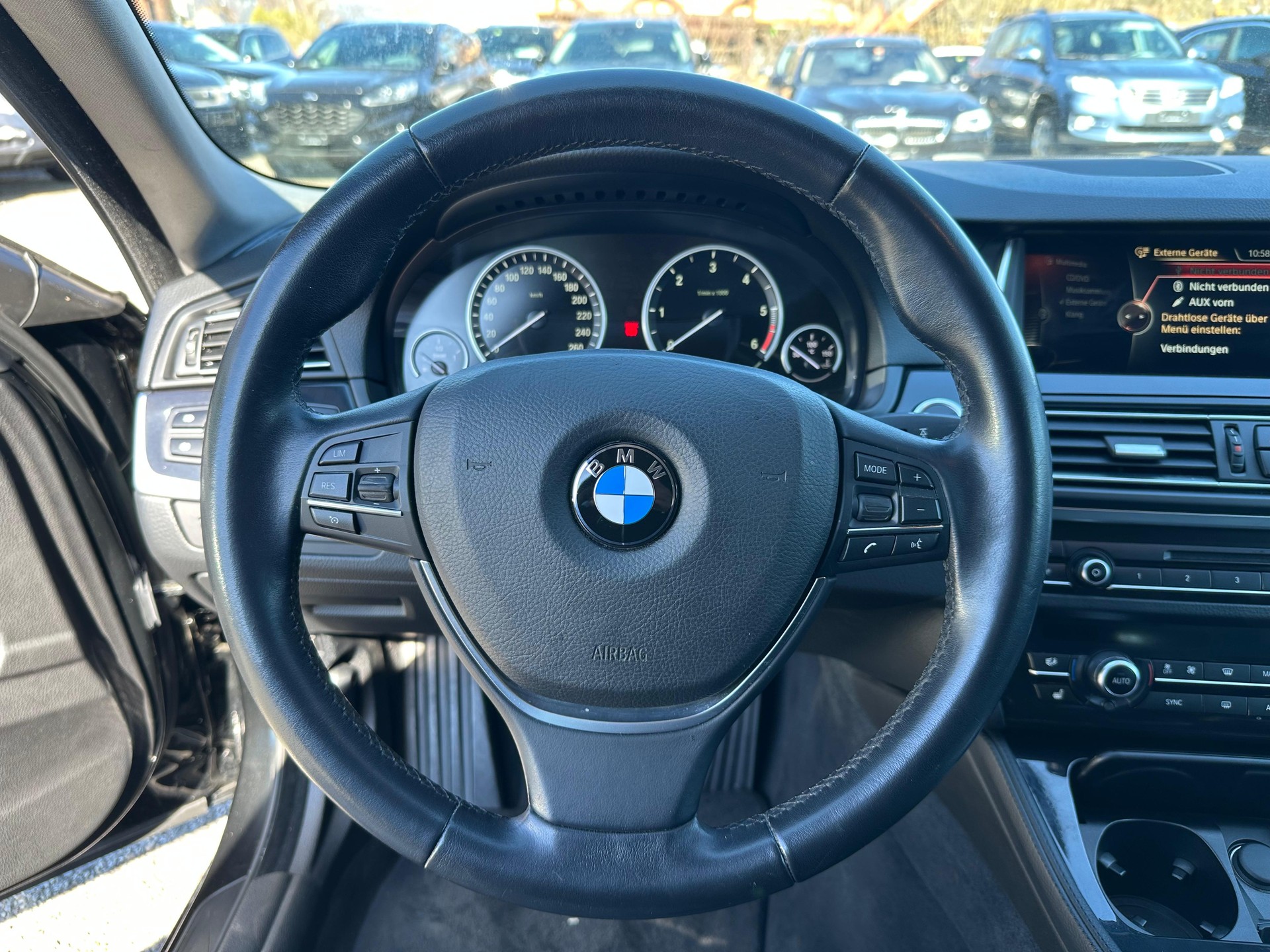 BMW 530d Touring xDrive Steptronic-image-5
