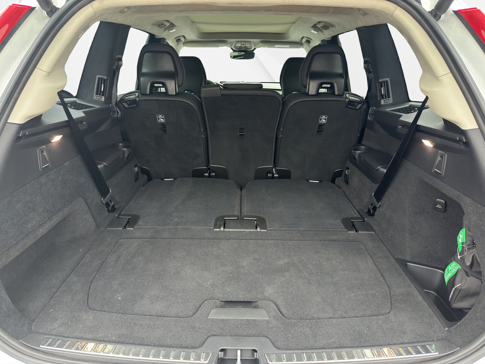 VOLVO XC90 2.0 T8 TE eAWD XCLUSIVE Bright 7Pl-image-12