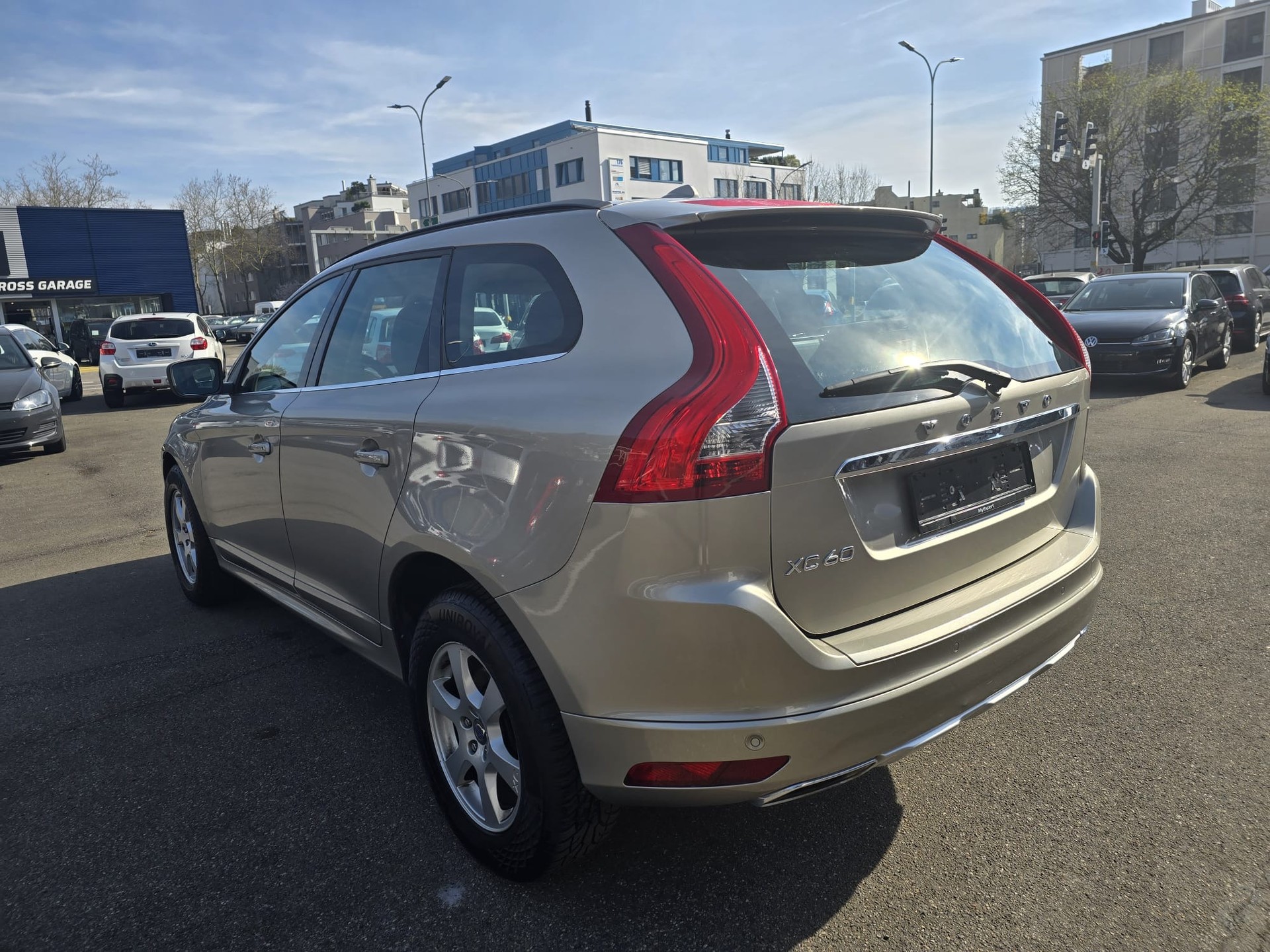 VOLVO XC60 D4 Summum Geartronic-image-7