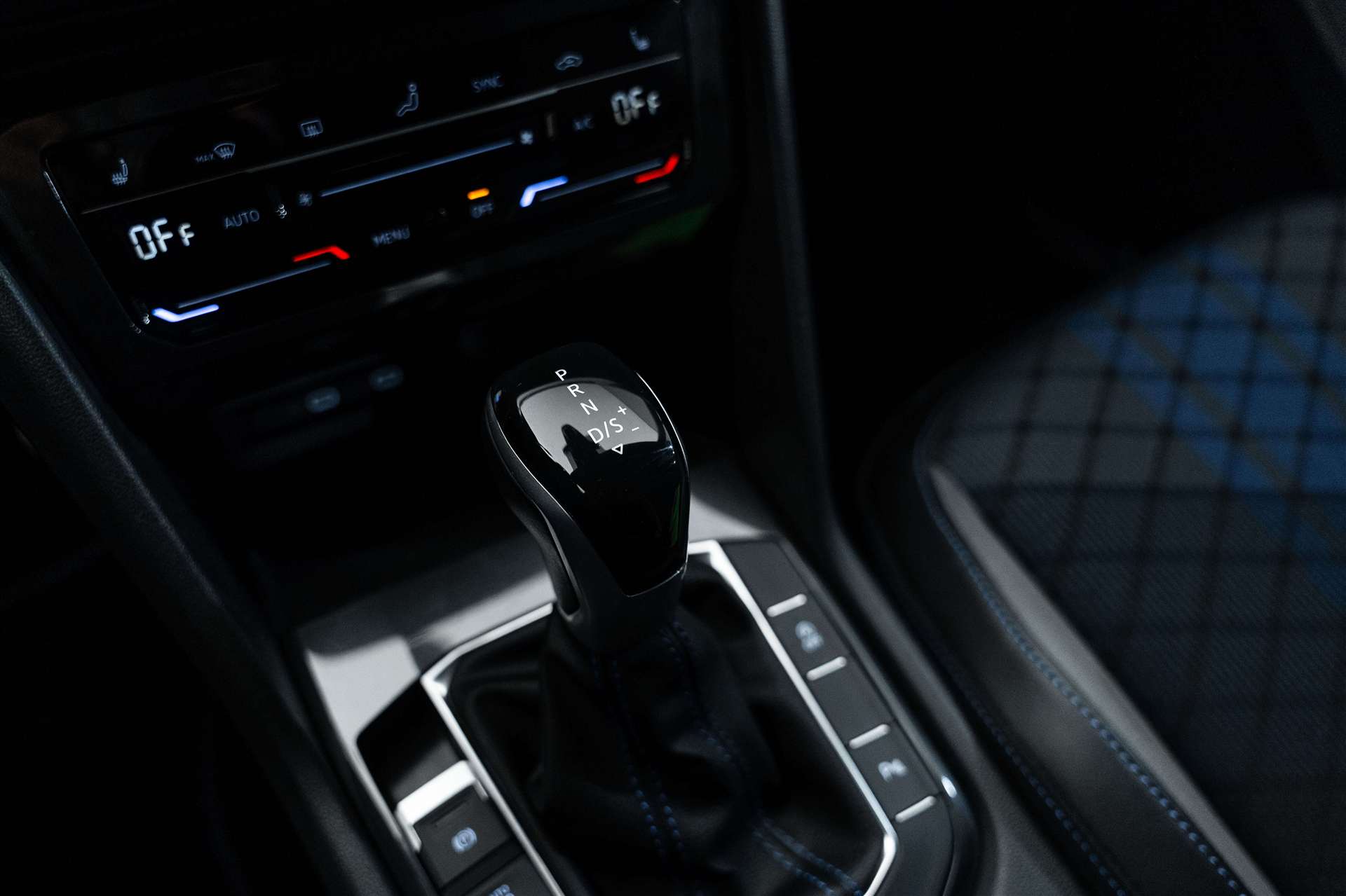 VW Tiguan 2.0TSI R 4Motion DSG 320PS-image-25