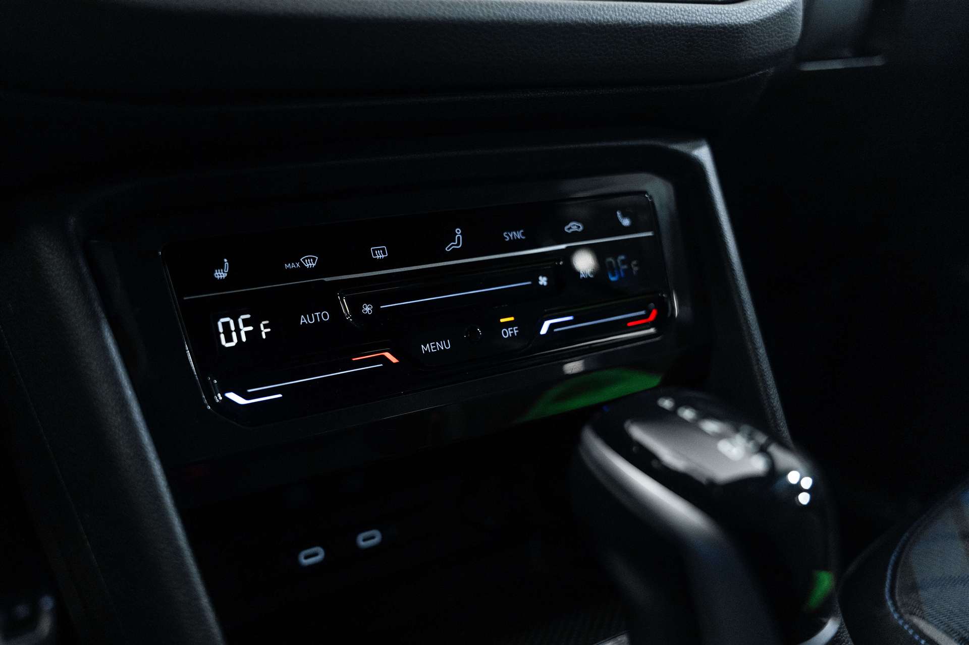 VW Tiguan 2.0TSI R 4Motion DSG 320PS-image-24