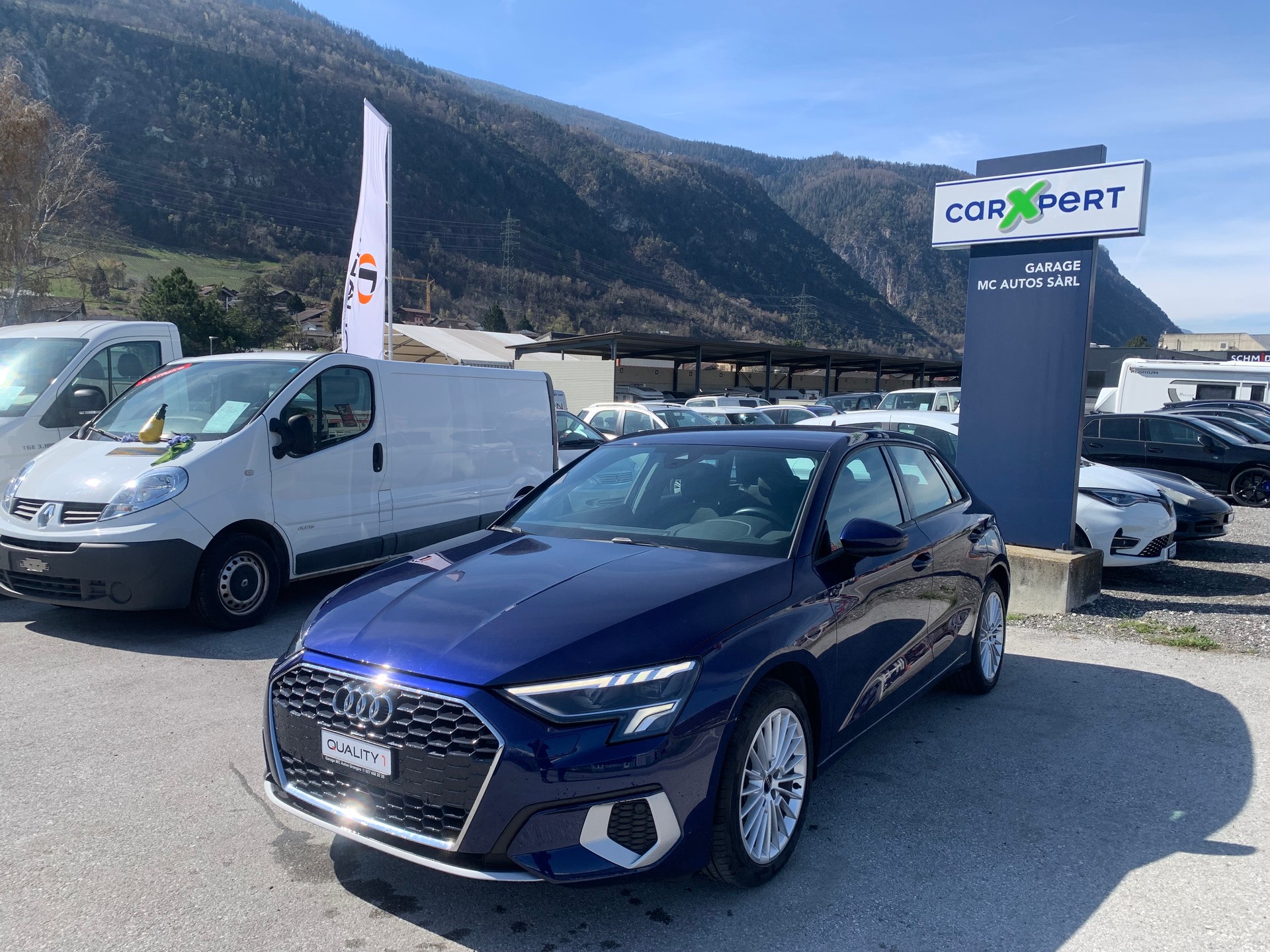 AUDI A3 Sportback 35 TFSI advanced Attraction S-tronic-showroom-element-3