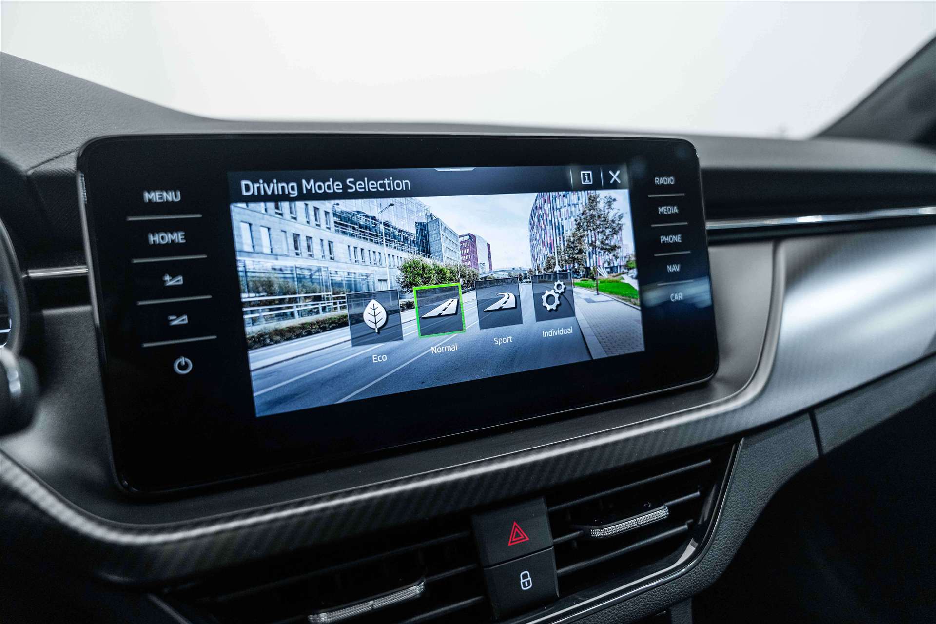 SKODA Kamiq 1.5 TSI ACT Monte Carlo DSG-image-24