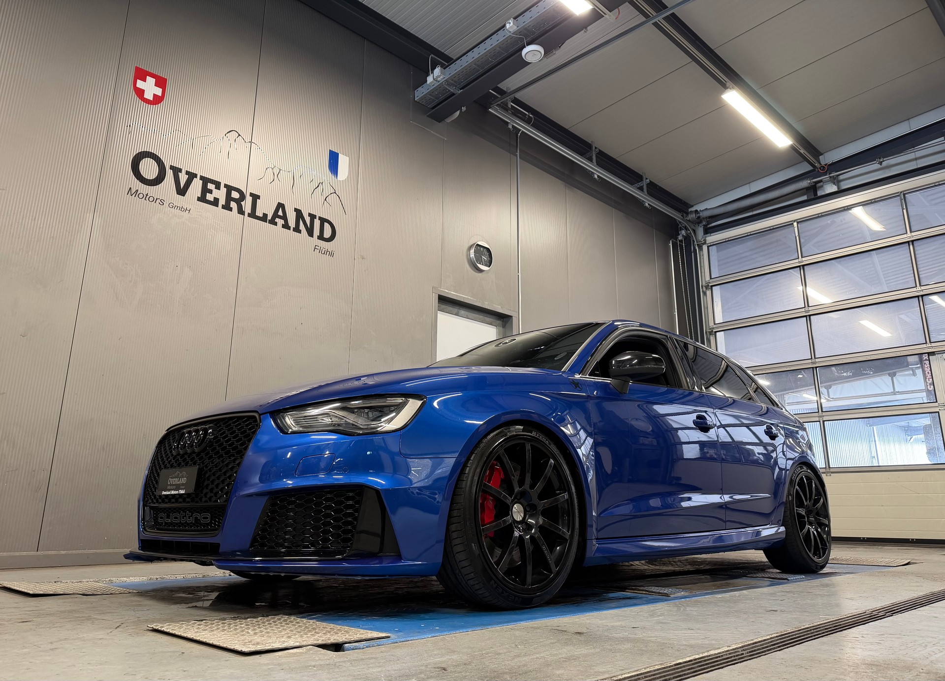 AUDI RS3 2.5 TSI quattro S-tronic