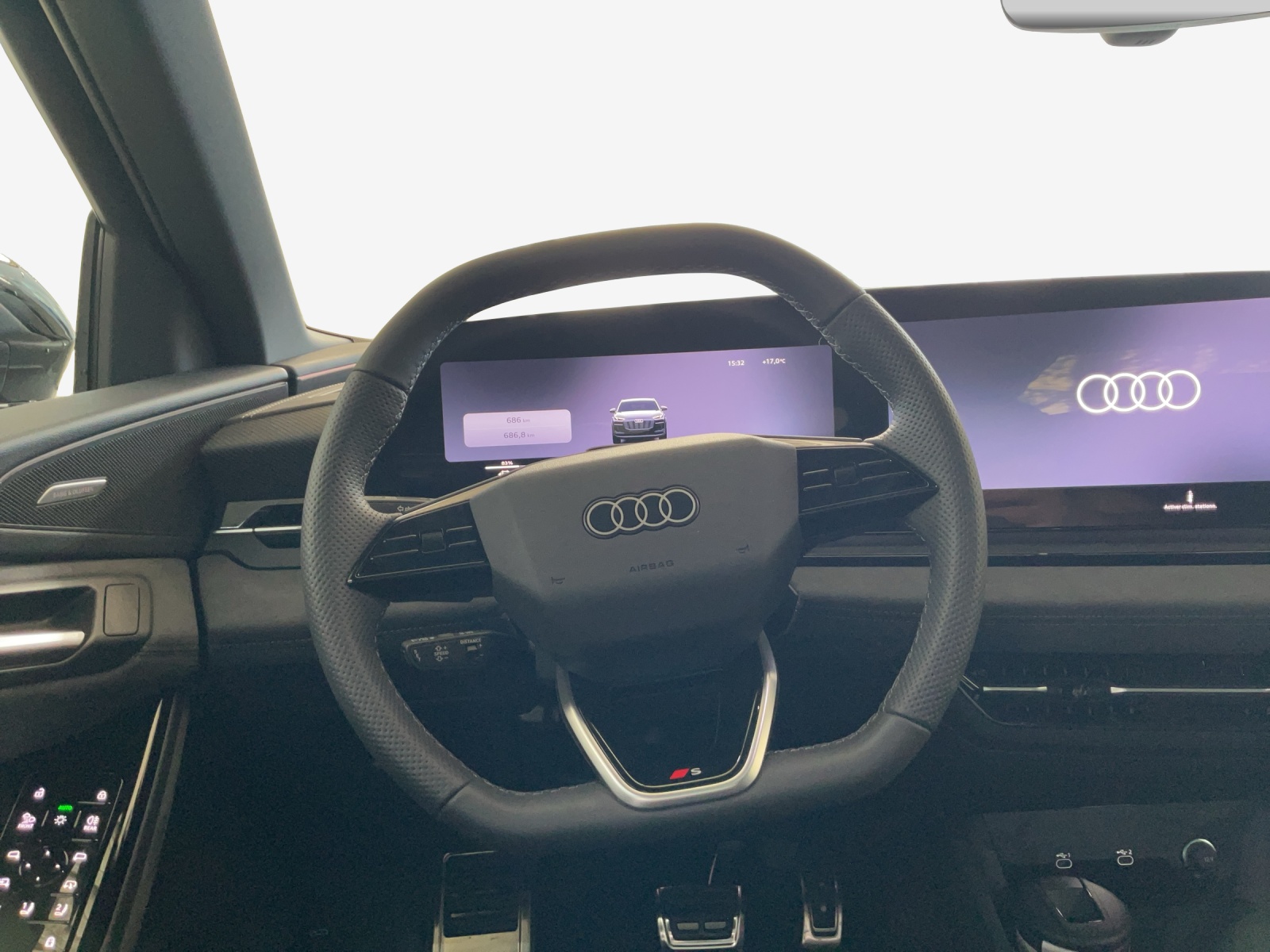 AUDI Q6 Sportback e-tron quattro-image-9