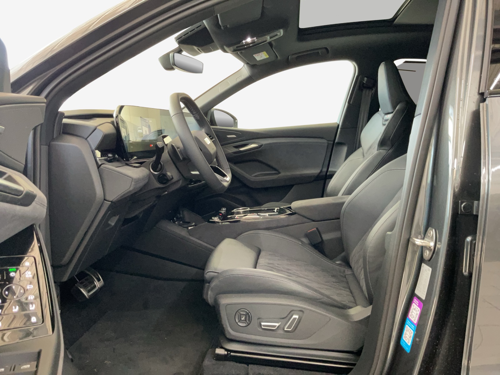 AUDI Q6 Sportback e-tron quattro-image-7