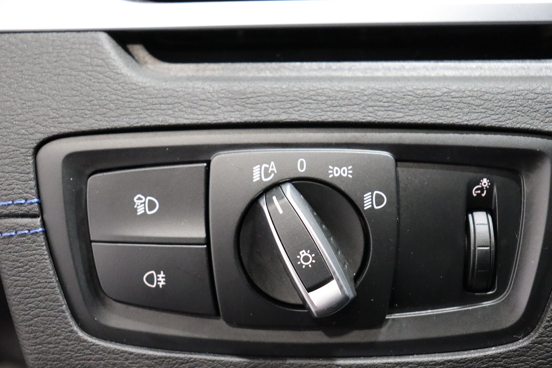 BMW X2 20d xDrive-image-13