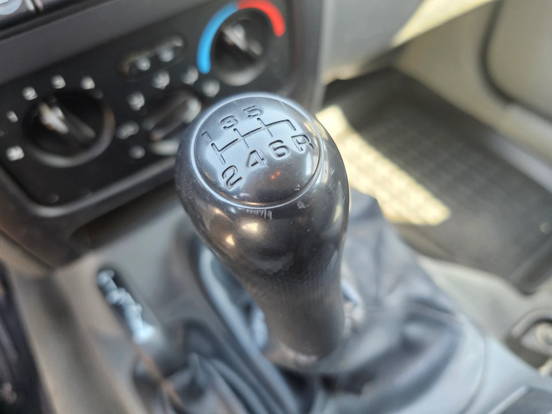 JEEP Cherokee 2.8 CRD Limited-image-11
