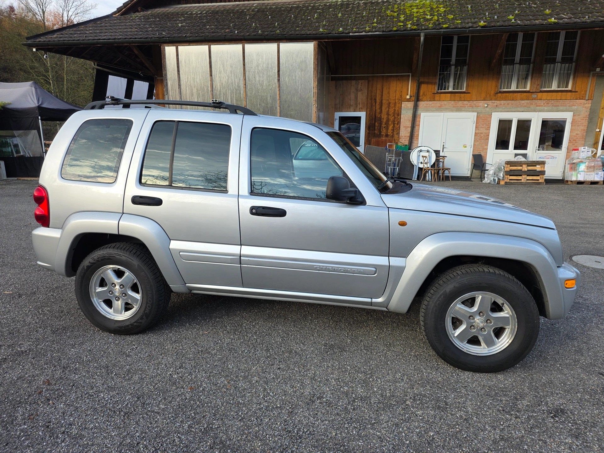 JEEP Cherokee 2.8 CRD Limited-image-3